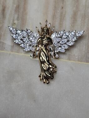 Nolan Miller Angel Brooch Signed Excellent Condition